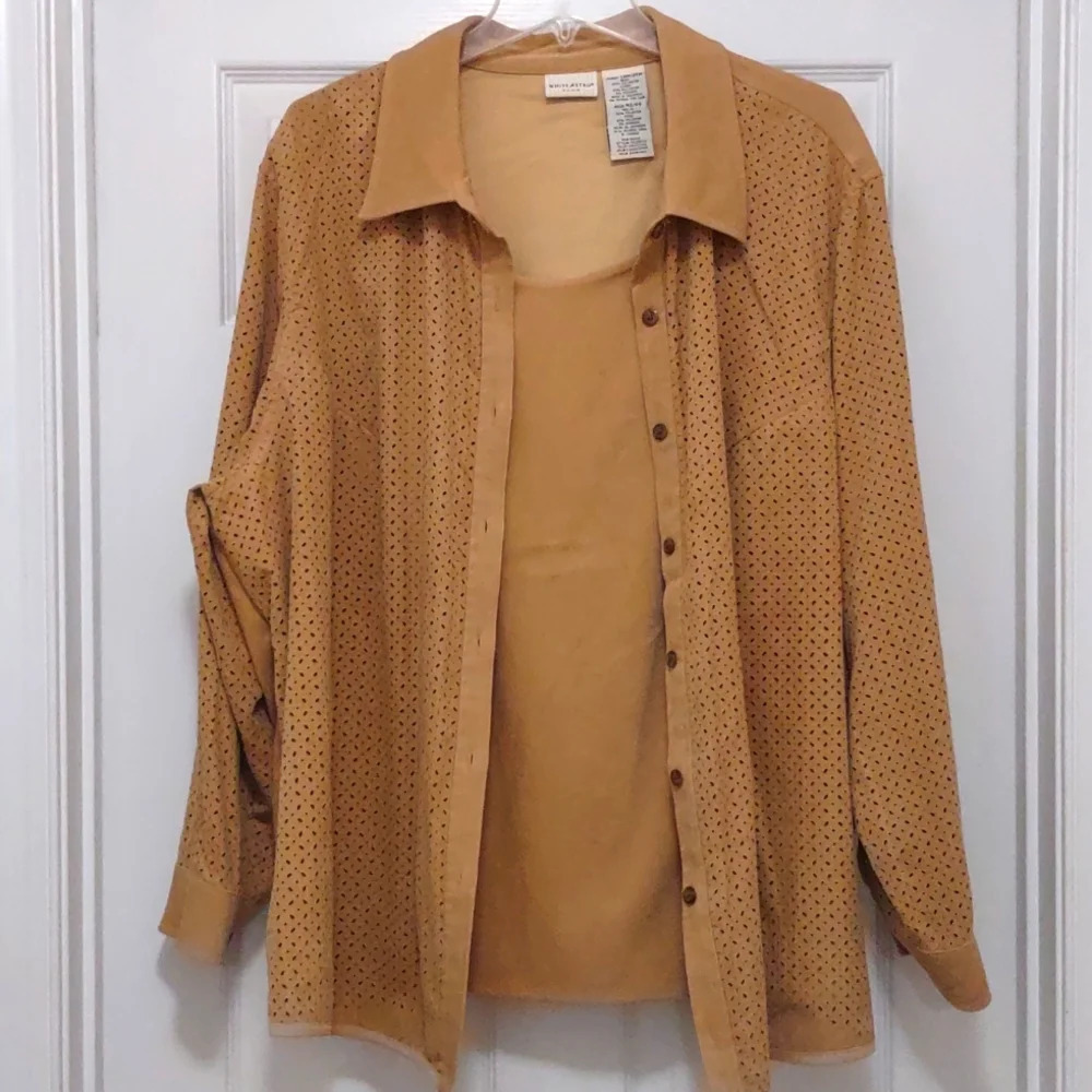 White Stag Plus Long Sleeved Tan Blouse Size 22W-24W - Picture 4 of 5